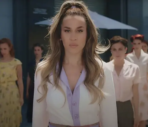 J Mena regresa con “Flor de Involución